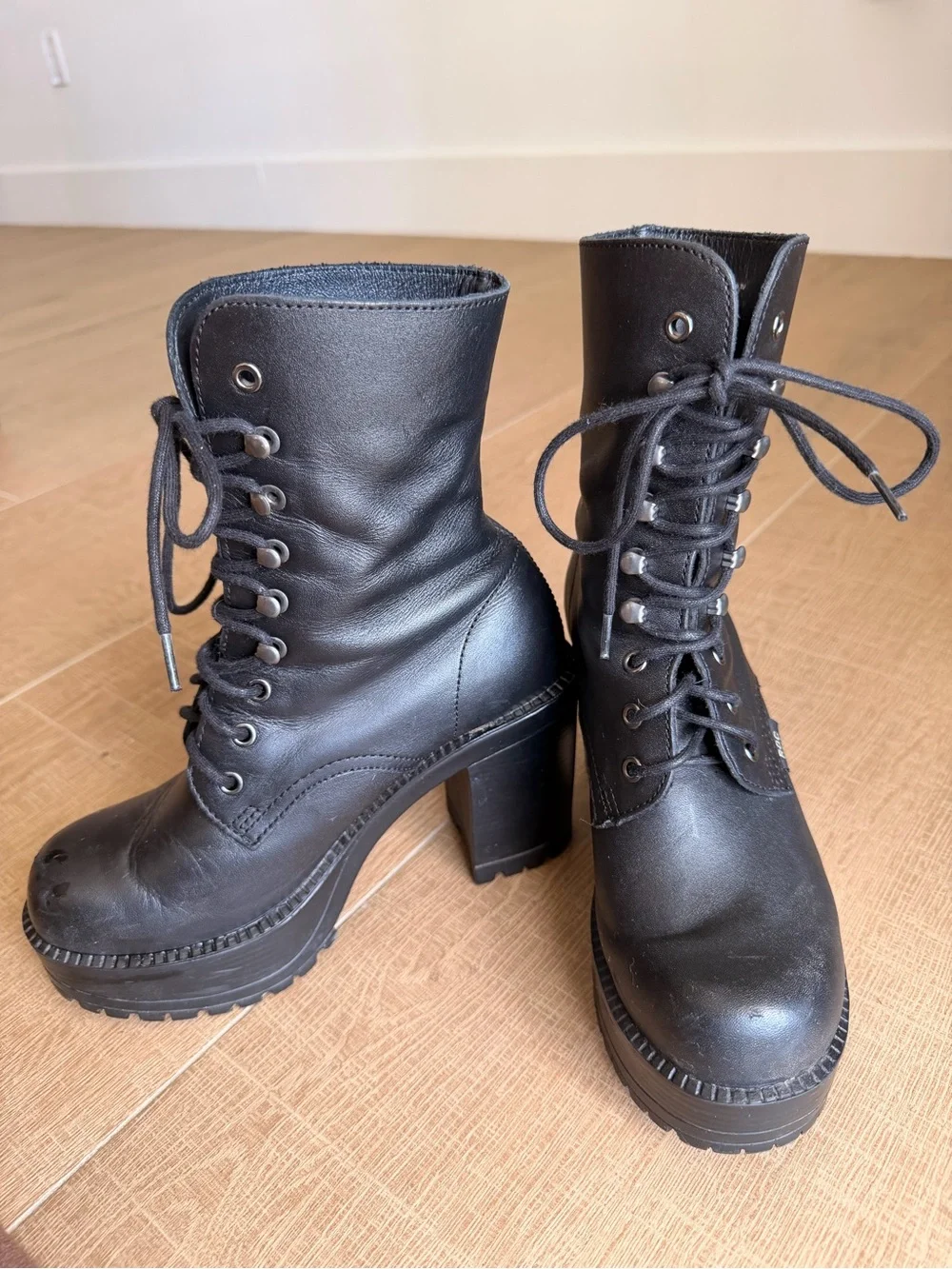 Women’s Black Lace-Up Platform Ankle ROC Australia Boots with Block Heel